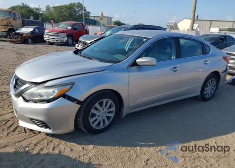 2018 Nissan Altima 2.5 S из США, поврежденный, VIN 1N4AL3AP9JC479971